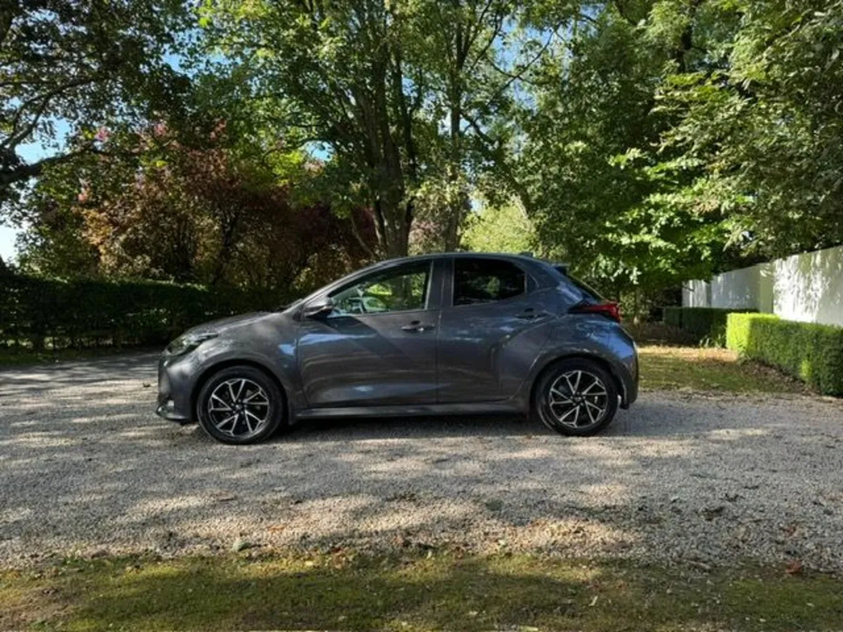 Toyota Yaris 2022 Luna Sport 1.5L hybrid petrol - Image 4