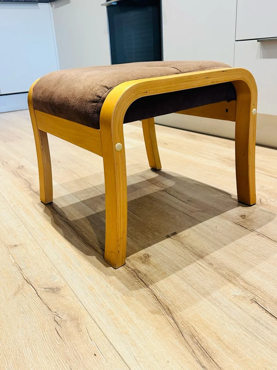 Wooden stool - Image 1