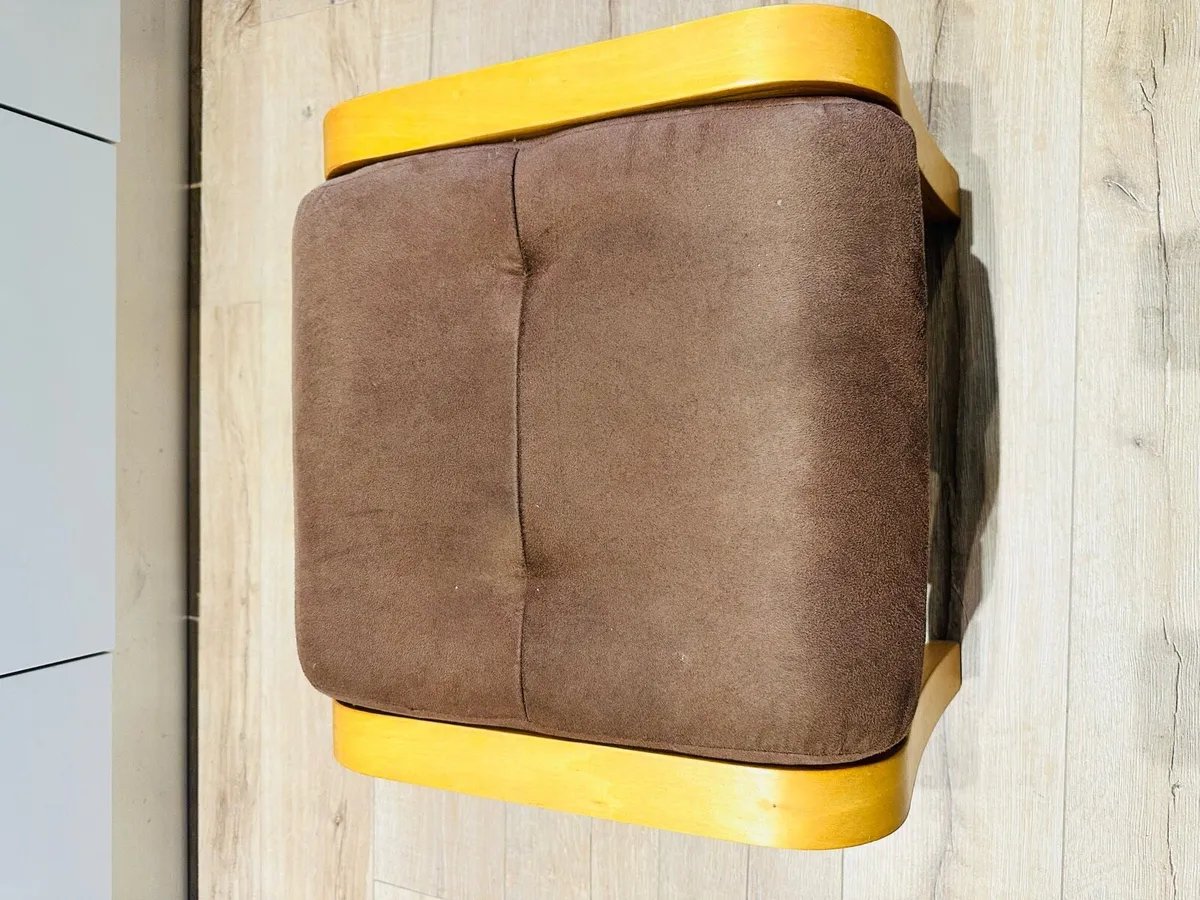 Wooden stool - Image 3