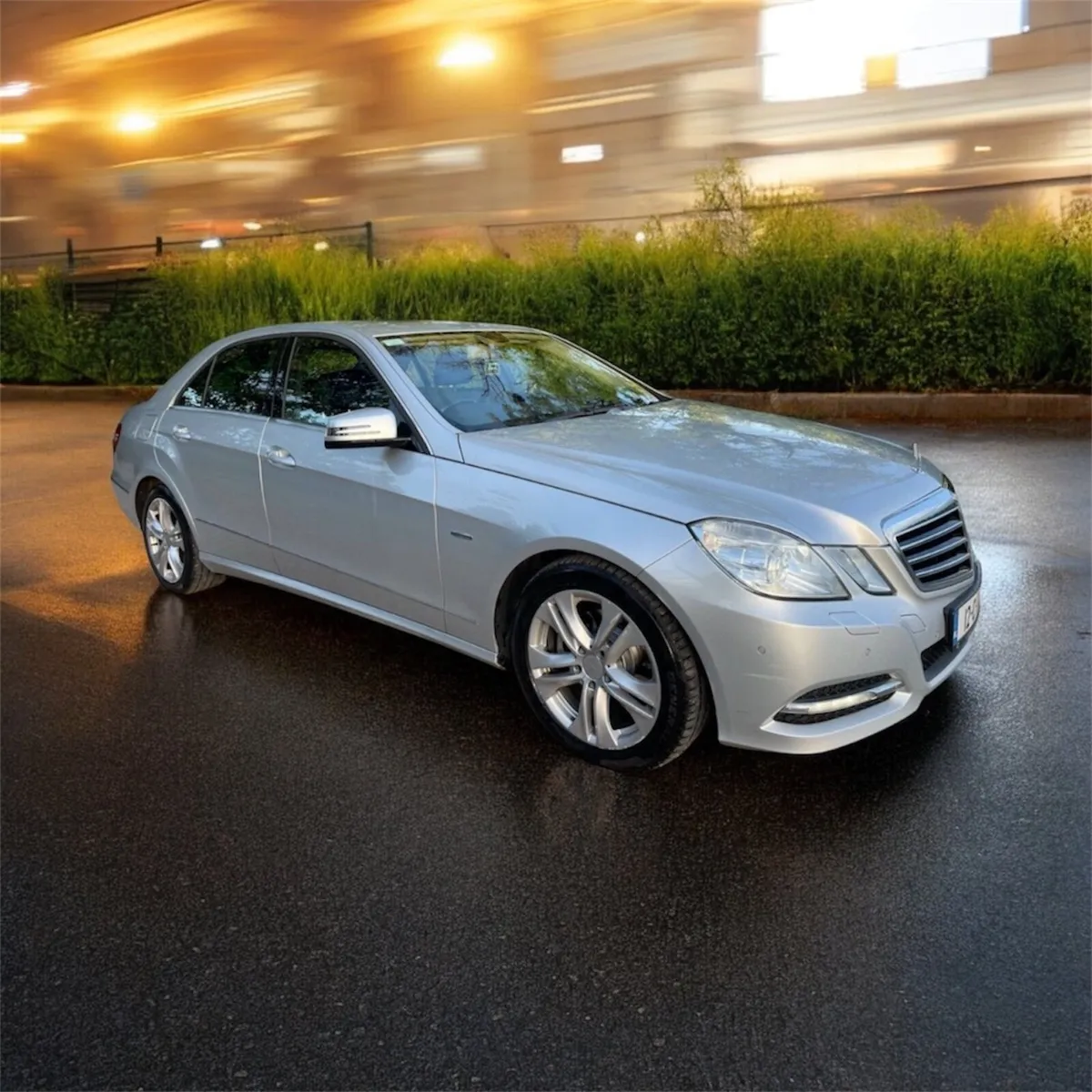 East & West Airport Tranfers - Image 4