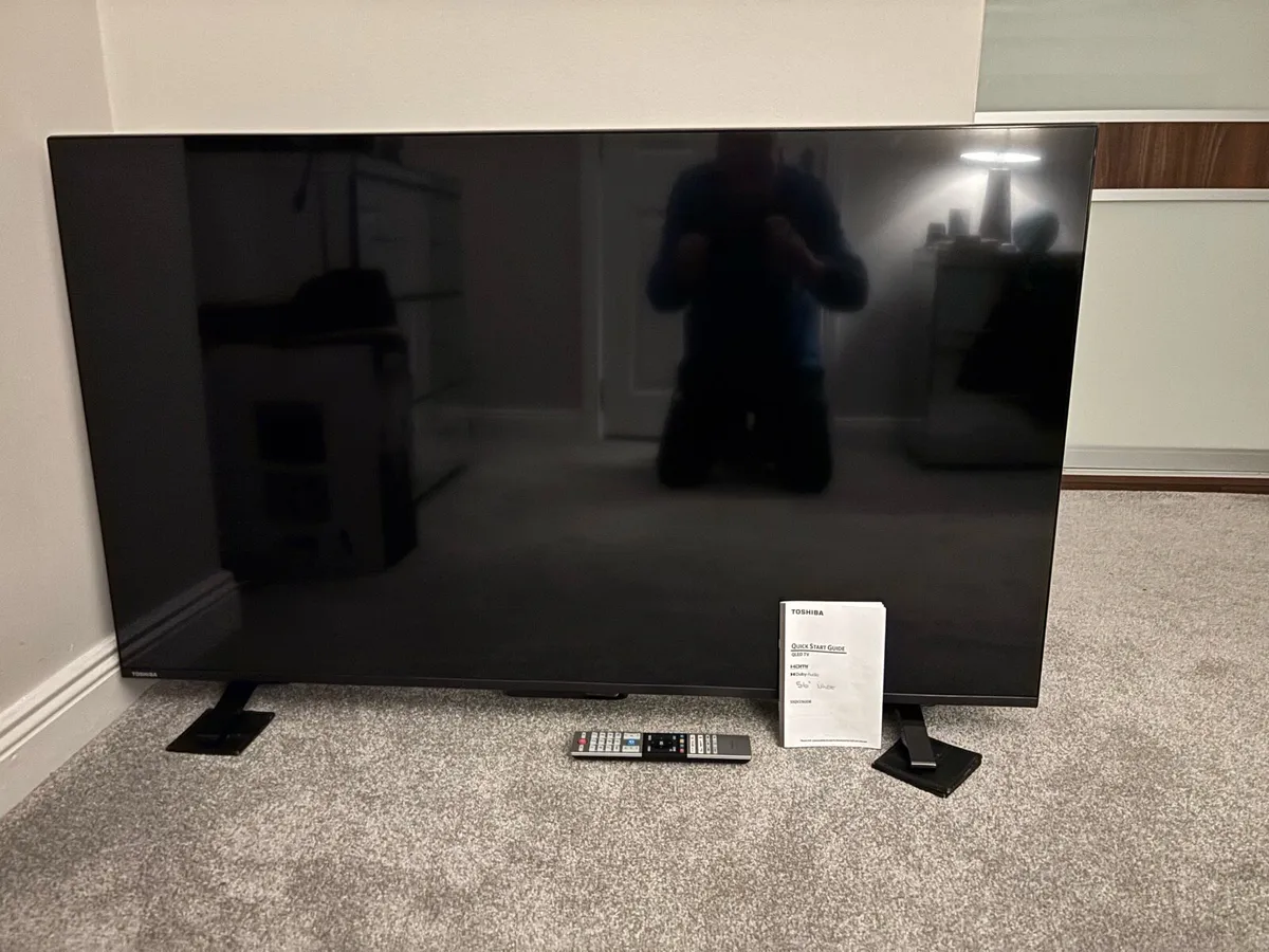 55” Toshiba QLED TV - Image 2