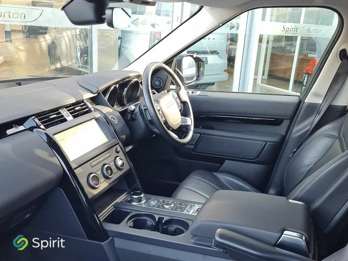 Land Rover Discovery DISCOVERY3.0 SE COM - Image 3