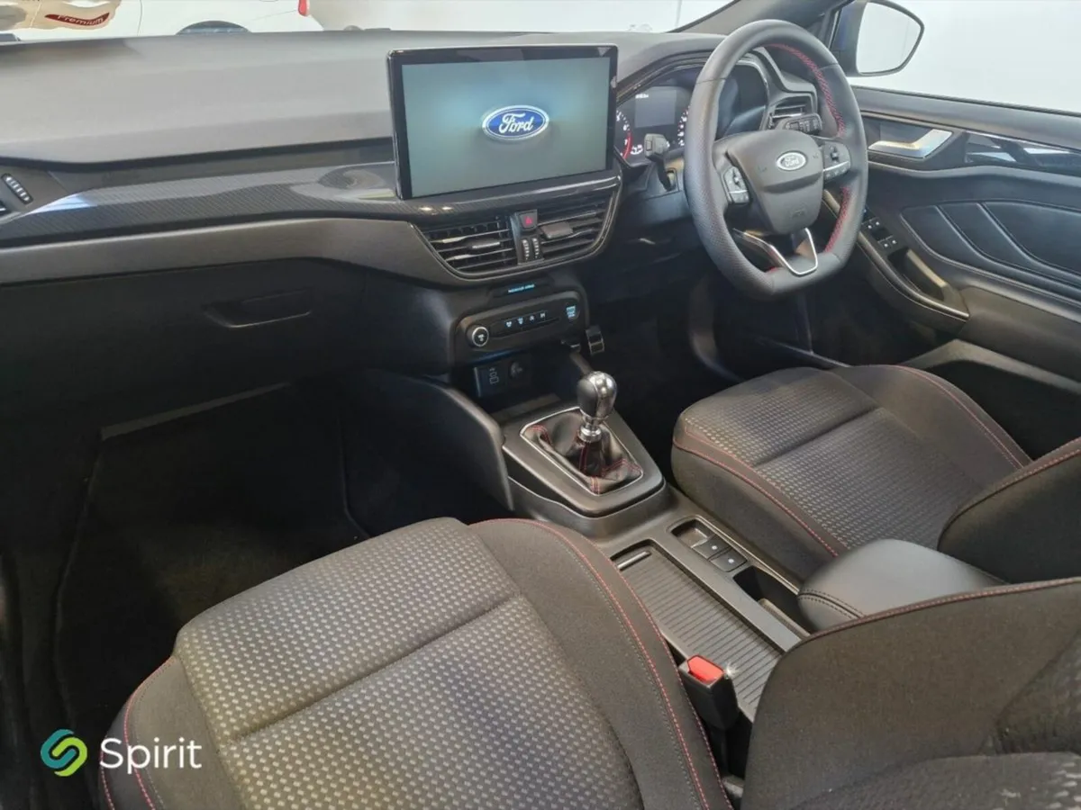 Ford Focus 1.0L EcoBoost 125PS ST-Line *** Call Jo - Image 4