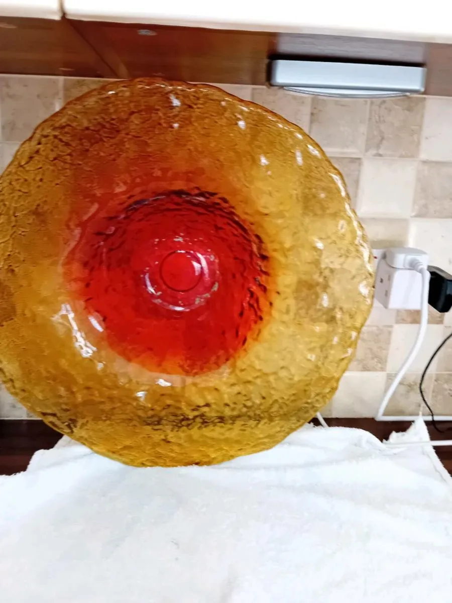 LARGE HEAVY GLASS DISH AS NEW - Image 1