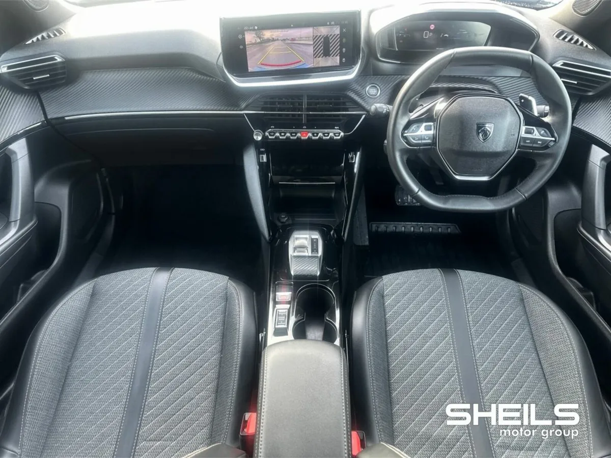 Peugeot 2008 HYBRID 145BHP e-DCS6 Allure - Image 3