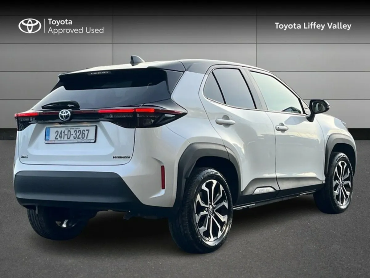 Toyota Yaris Cross YARIS CROSS LUNA SPORT - Image 2