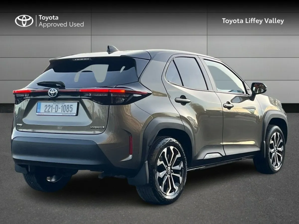 Toyota Yaris YARIS CROSS LUNA SPORT - Image 2