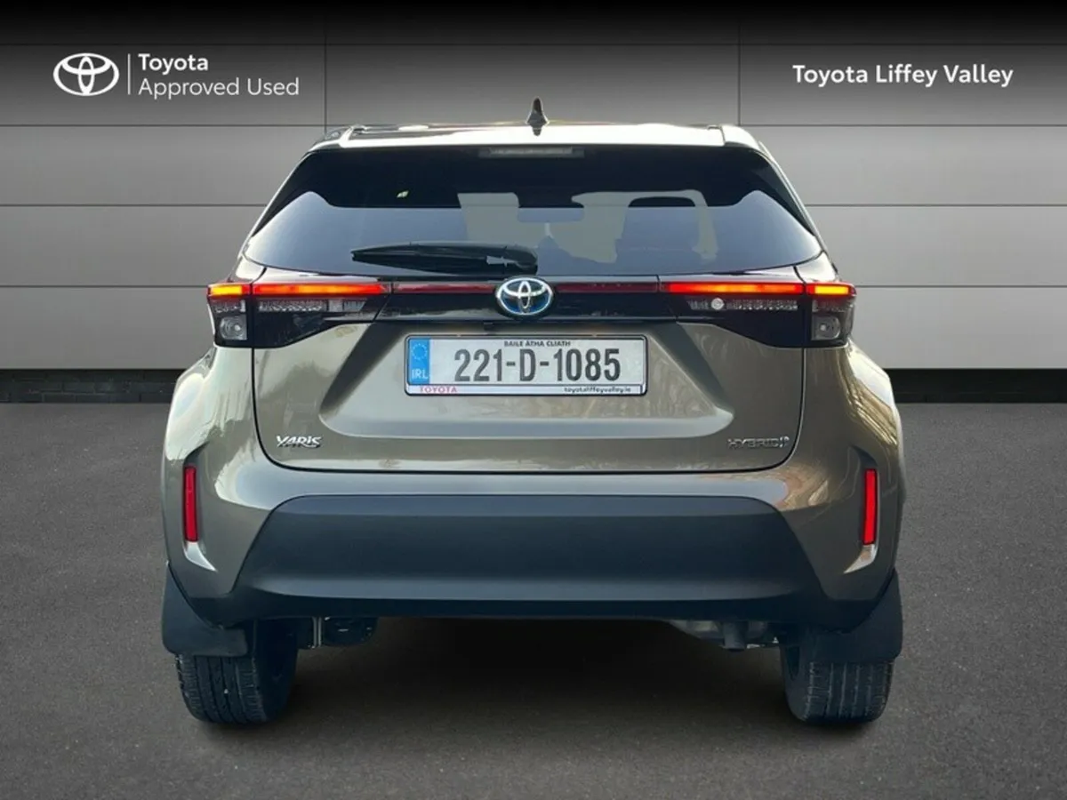 Toyota Yaris YARIS CROSS LUNA SPORT - Image 4