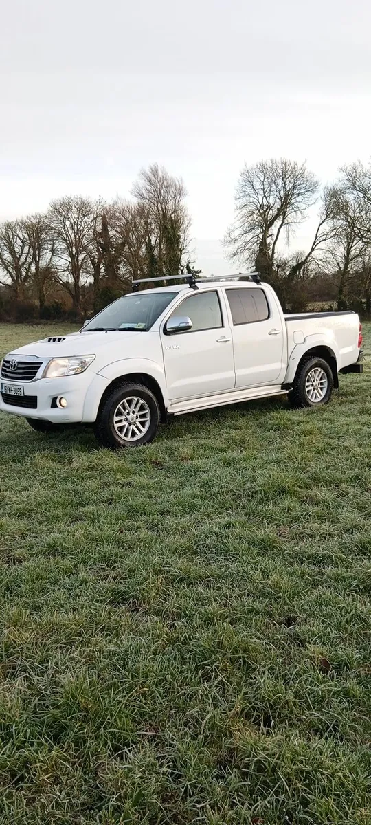 Toyota Hilux 2016 - Image 1