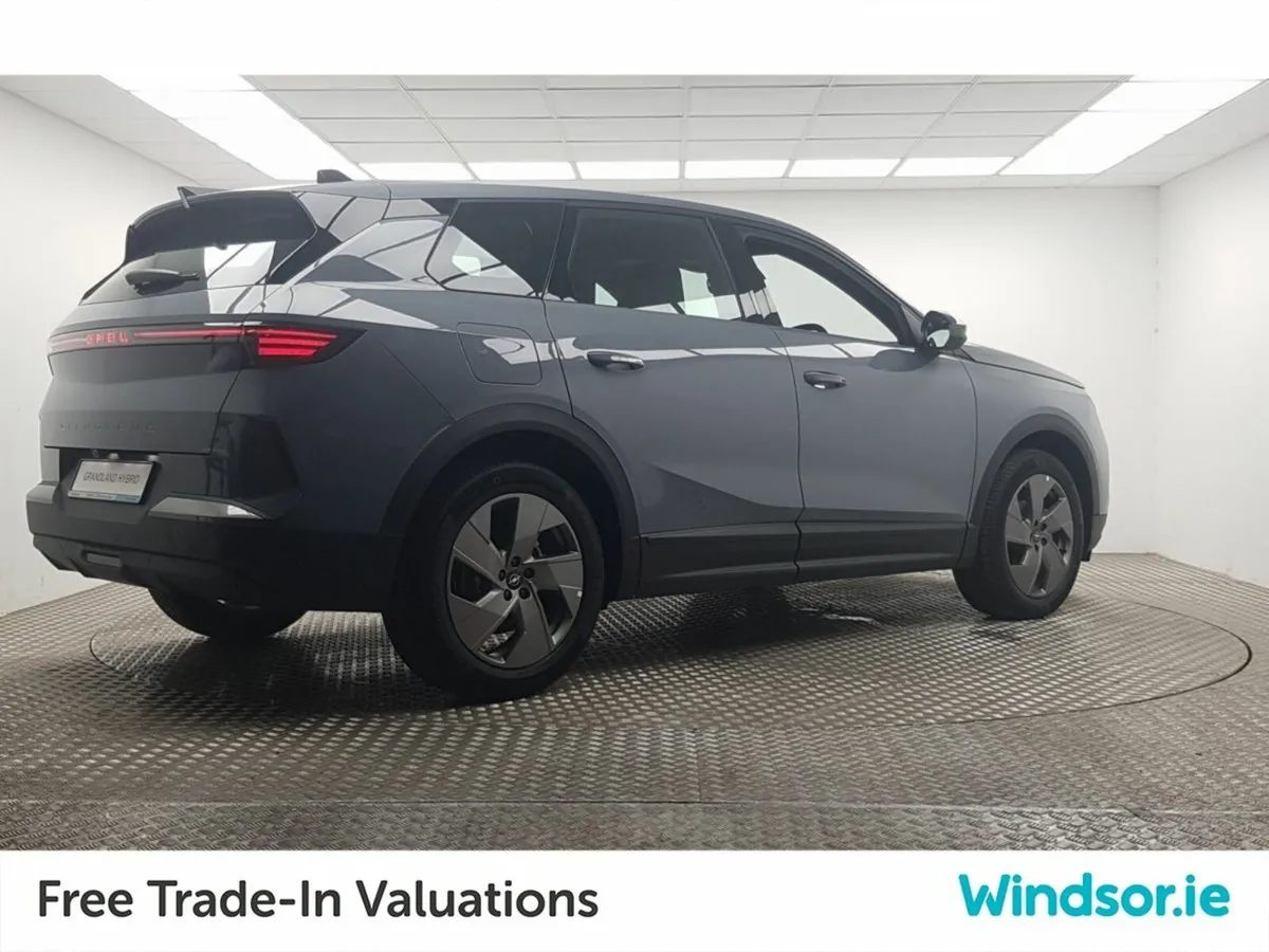 Opel Grandland Elegance 1.2 Hybrid  (Tech Pack) - Image 3