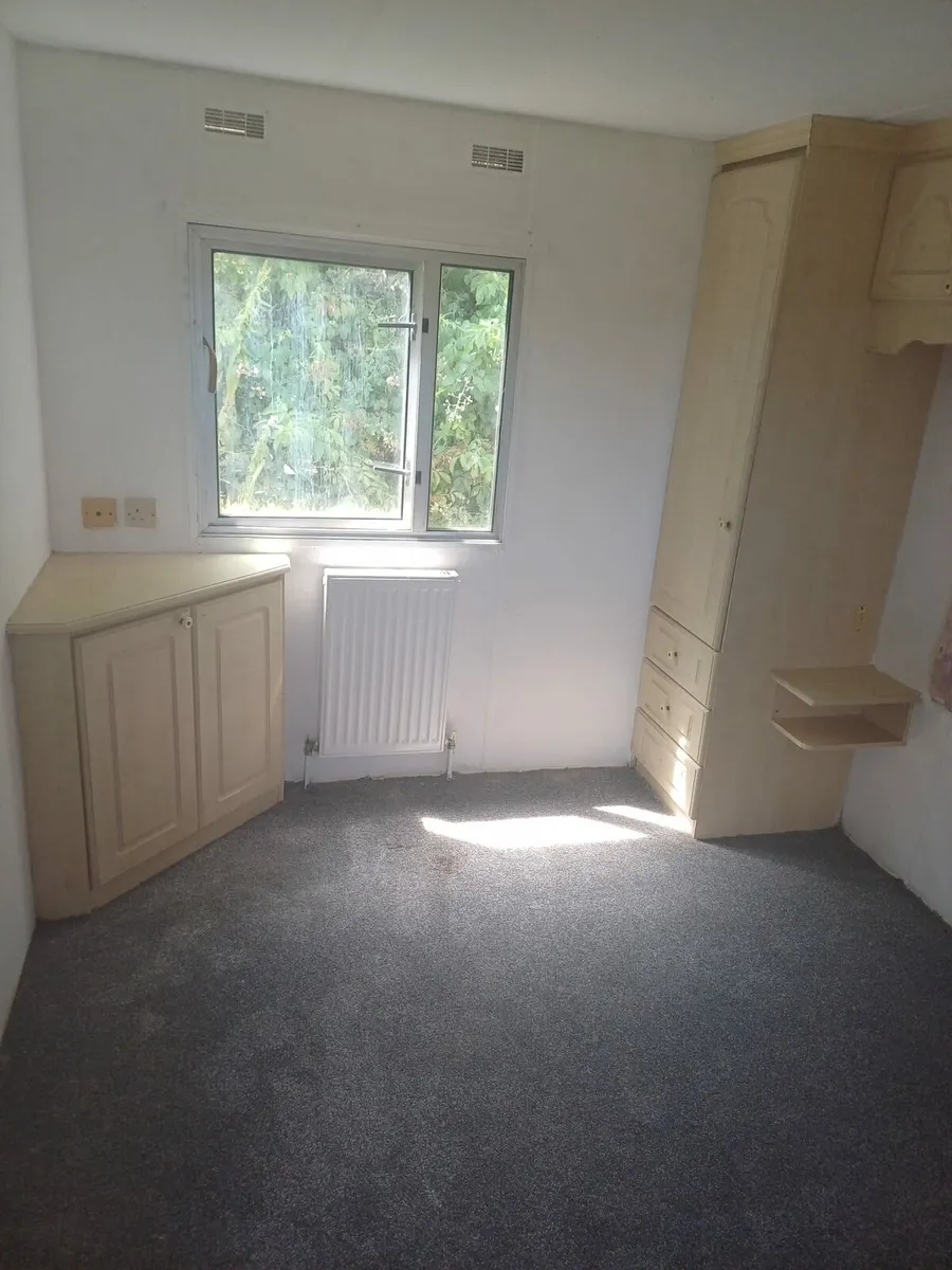 2 bedroom bluebird mobile home - Image 3