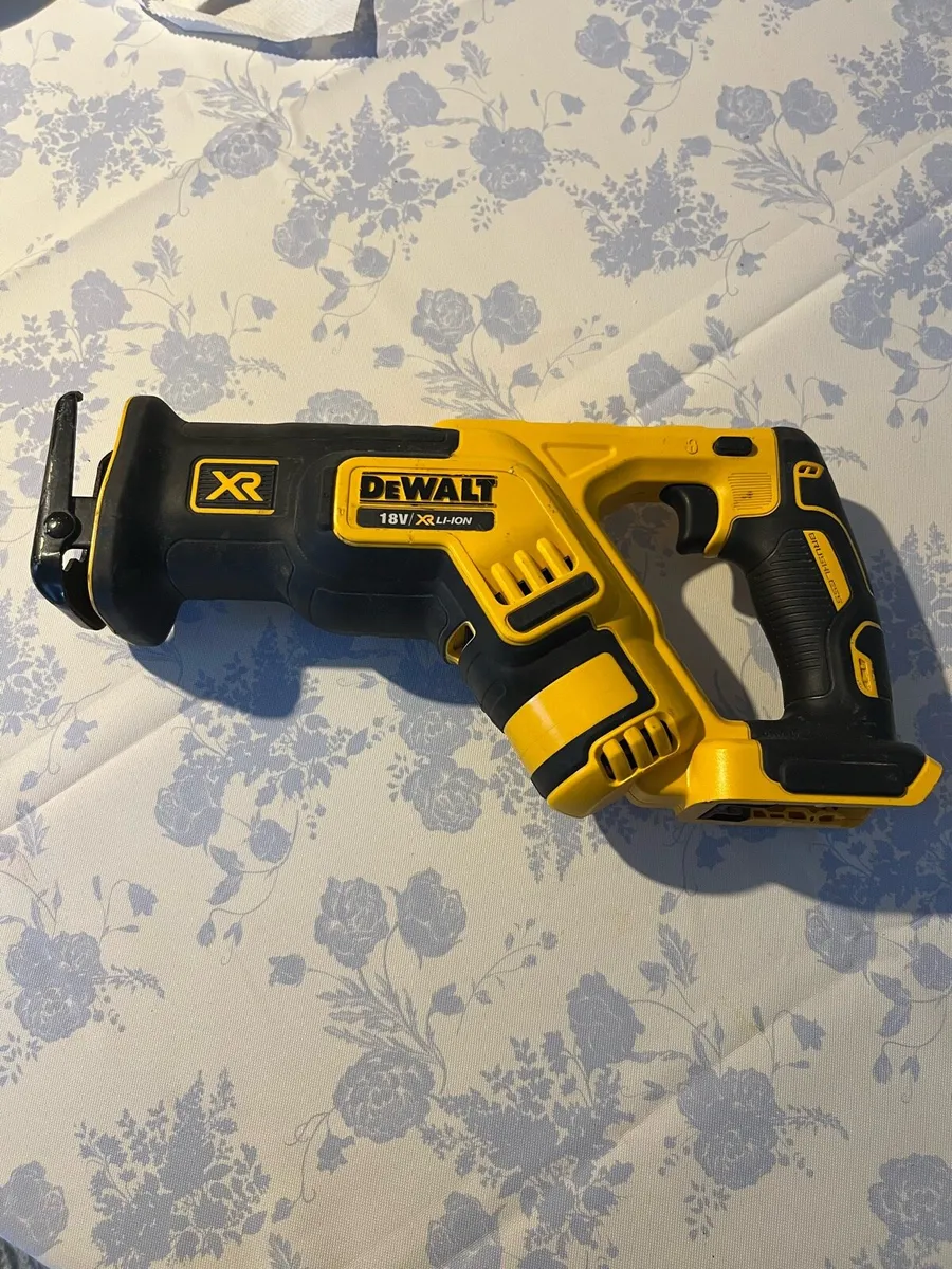 Dewalt