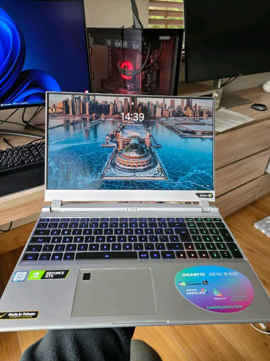 Aero 15S OLED - Image 1