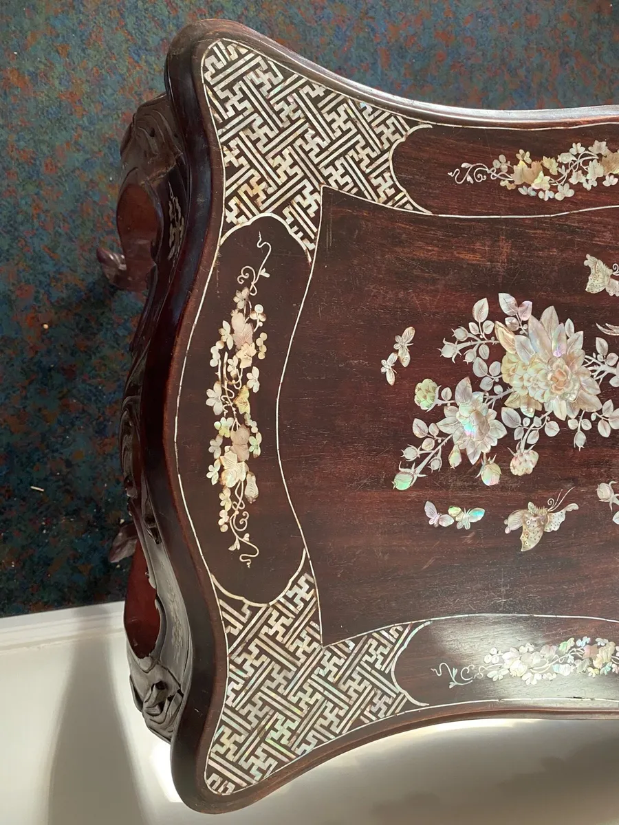 Console with mother of pearl inlay - Image 3