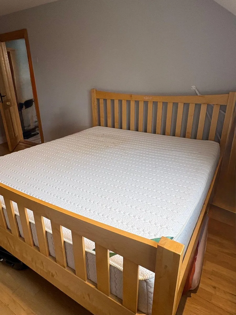 6ft Superking Bed with matching bedside lockers - Image 2