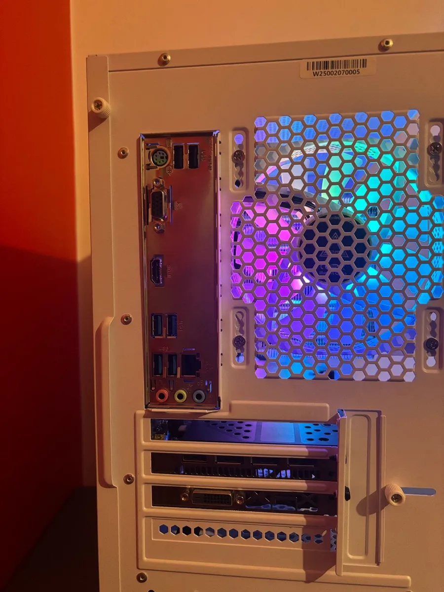 Gaming PC – Ryzen 5 / RX 580 / 16GB RAM-White ARGB - Image 4