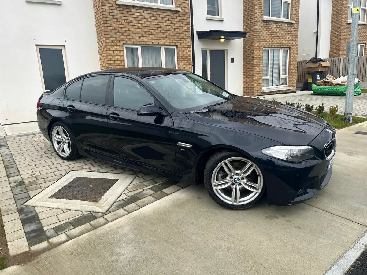 BMW 5-Series 2016 - Image 2