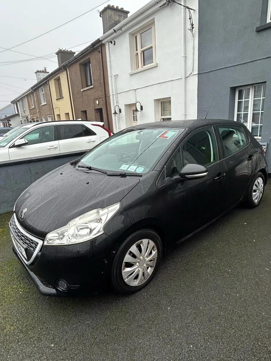 2014 Peugeot 208 - Image 3