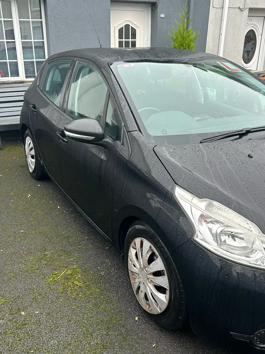2014 Peugeot 208 - Image 4