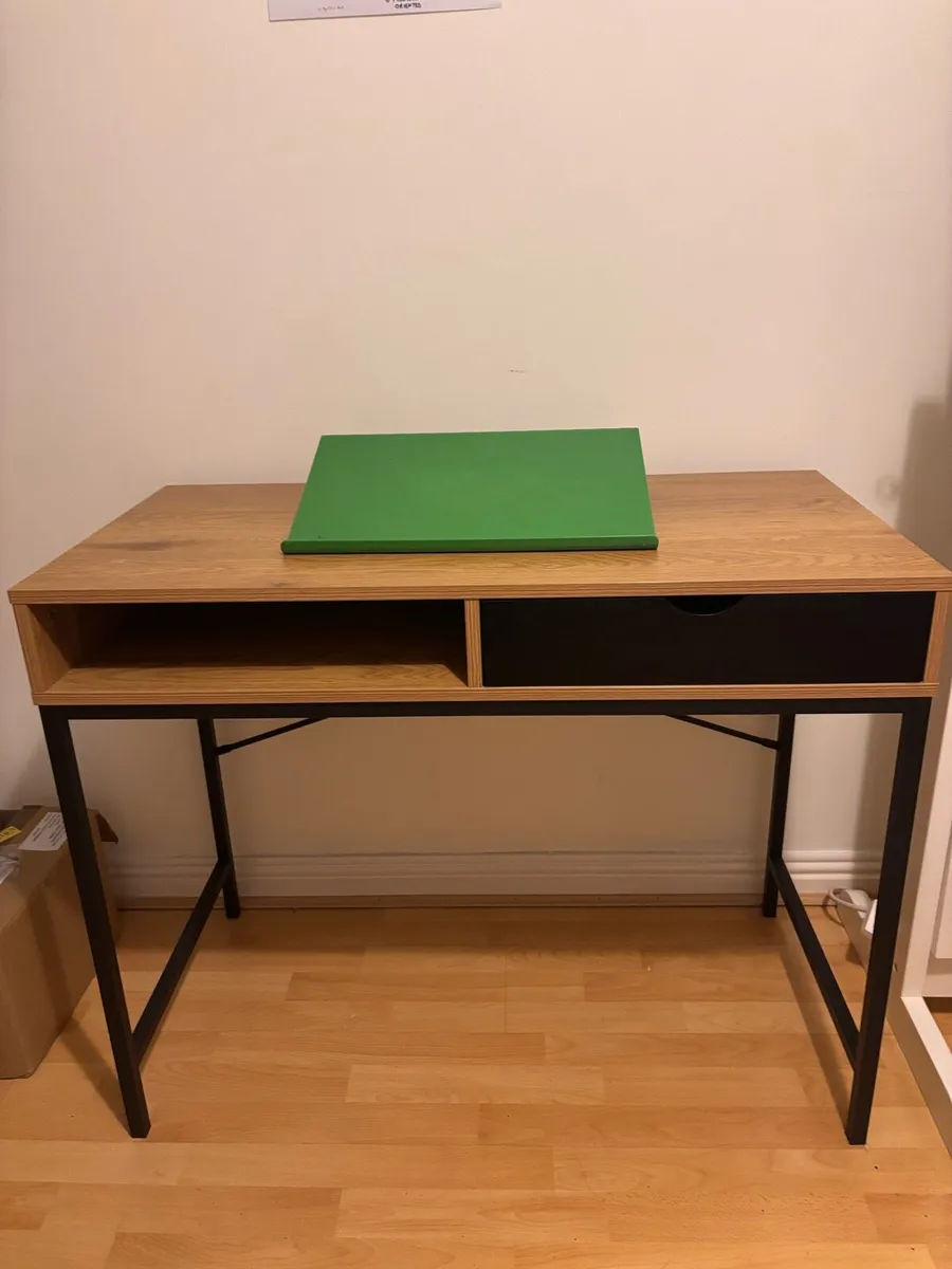 Desk - Image 1