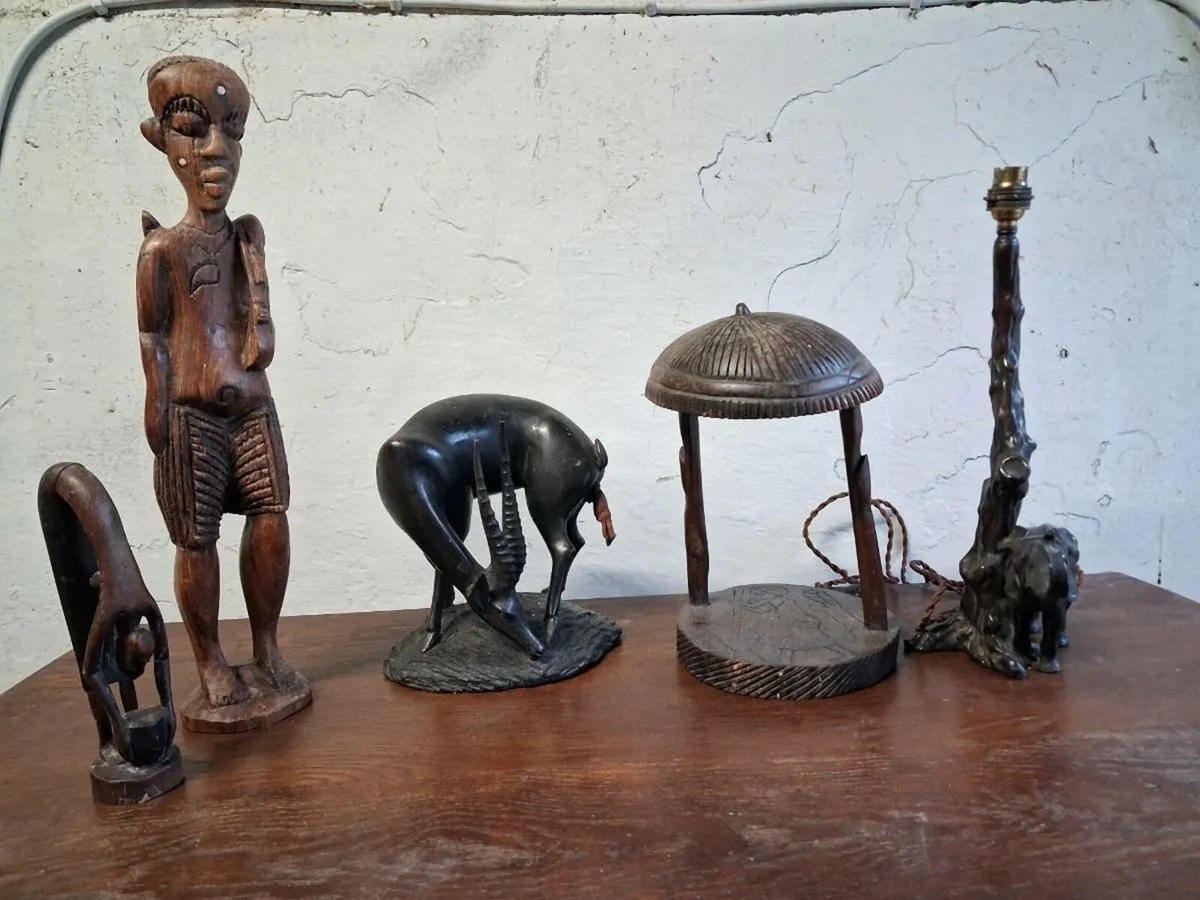 African wood carvings - Image 1