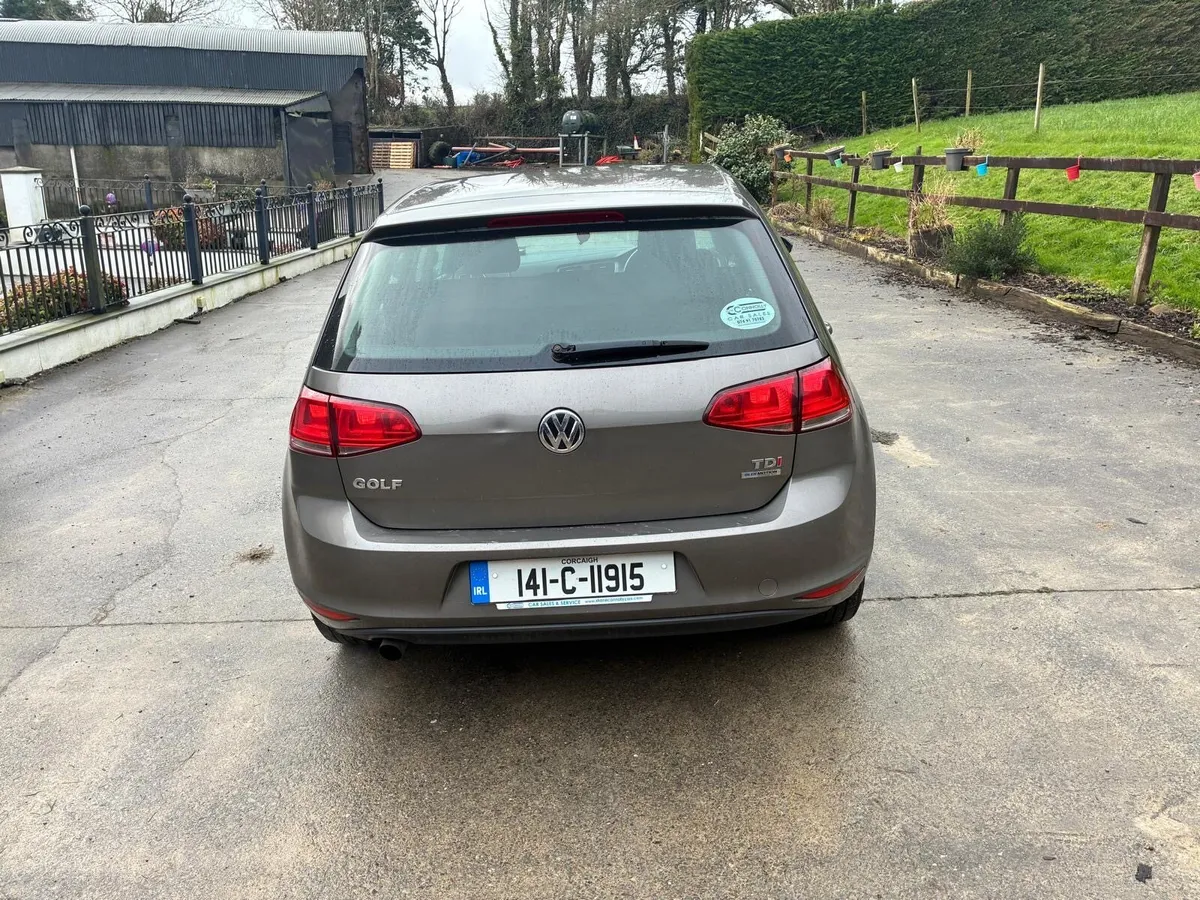 141 Volkswagen Golf - Image 3
