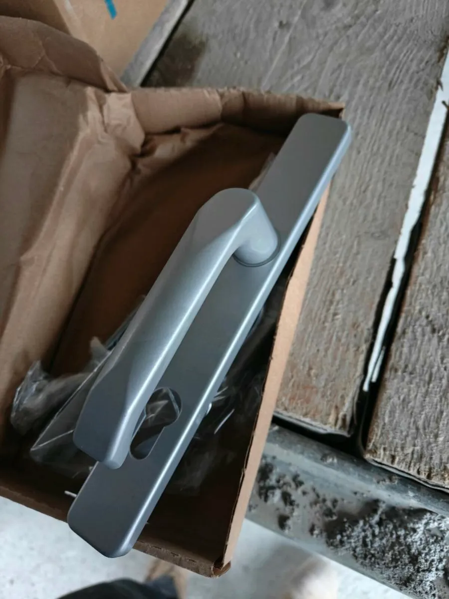 Door handles - Image 1