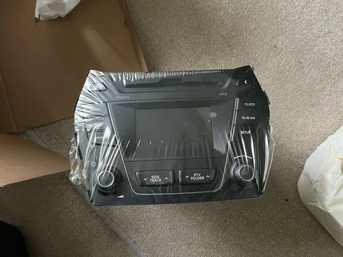 MK3 HYUNDAI SANTA FE RADIO / CD / Bluetooth - Image 2