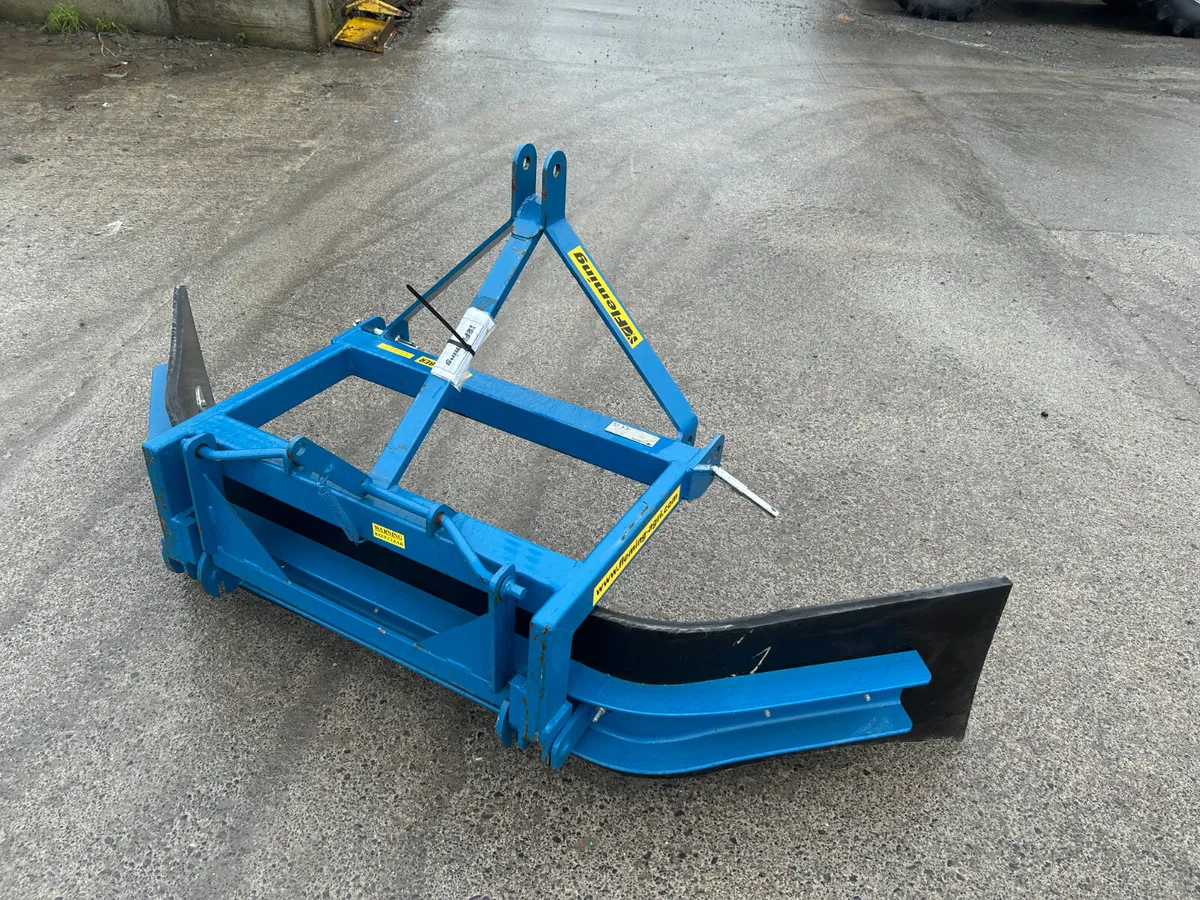 New Fleming Yard Scraper - Image 1