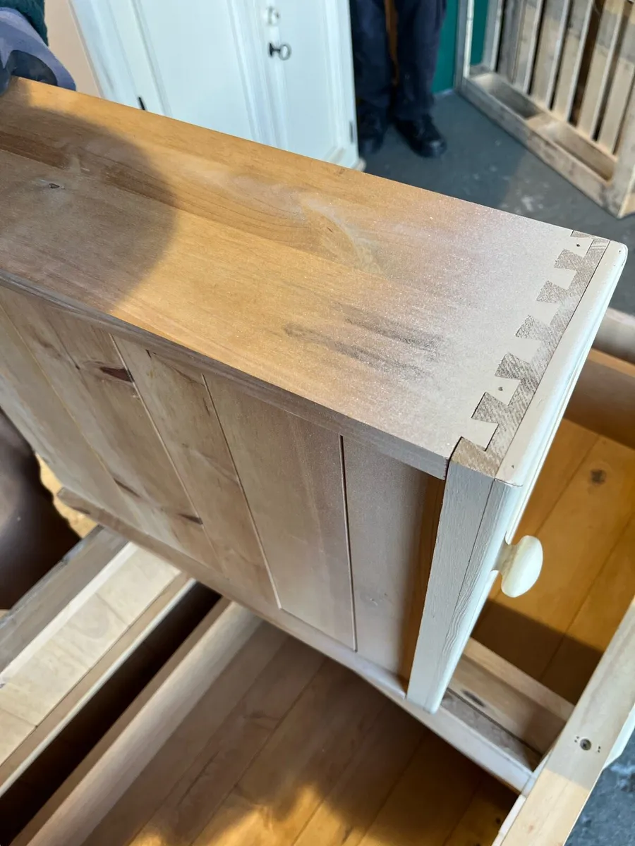 Victorian style Wardrobe over Chest - Image 4