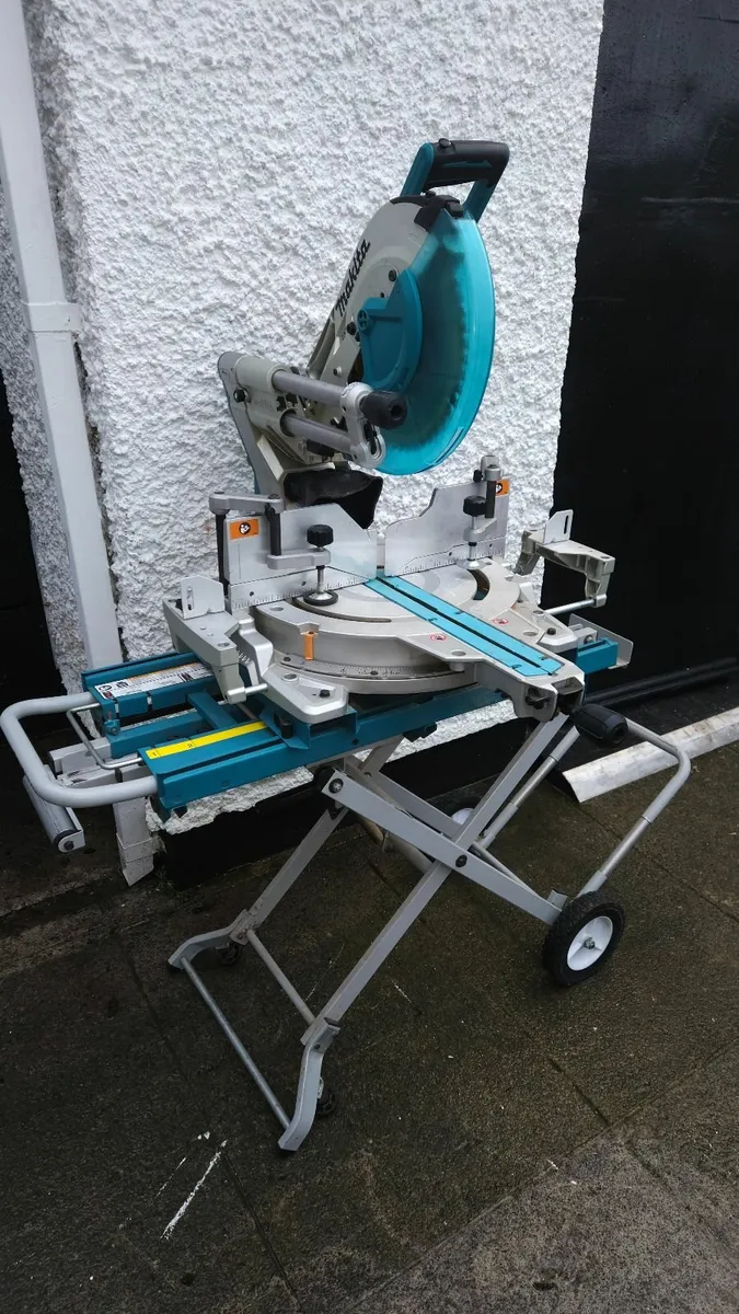 MAKITA DLS211ZU CORDLESS COMPOUND MITRE SAW - Image 4
