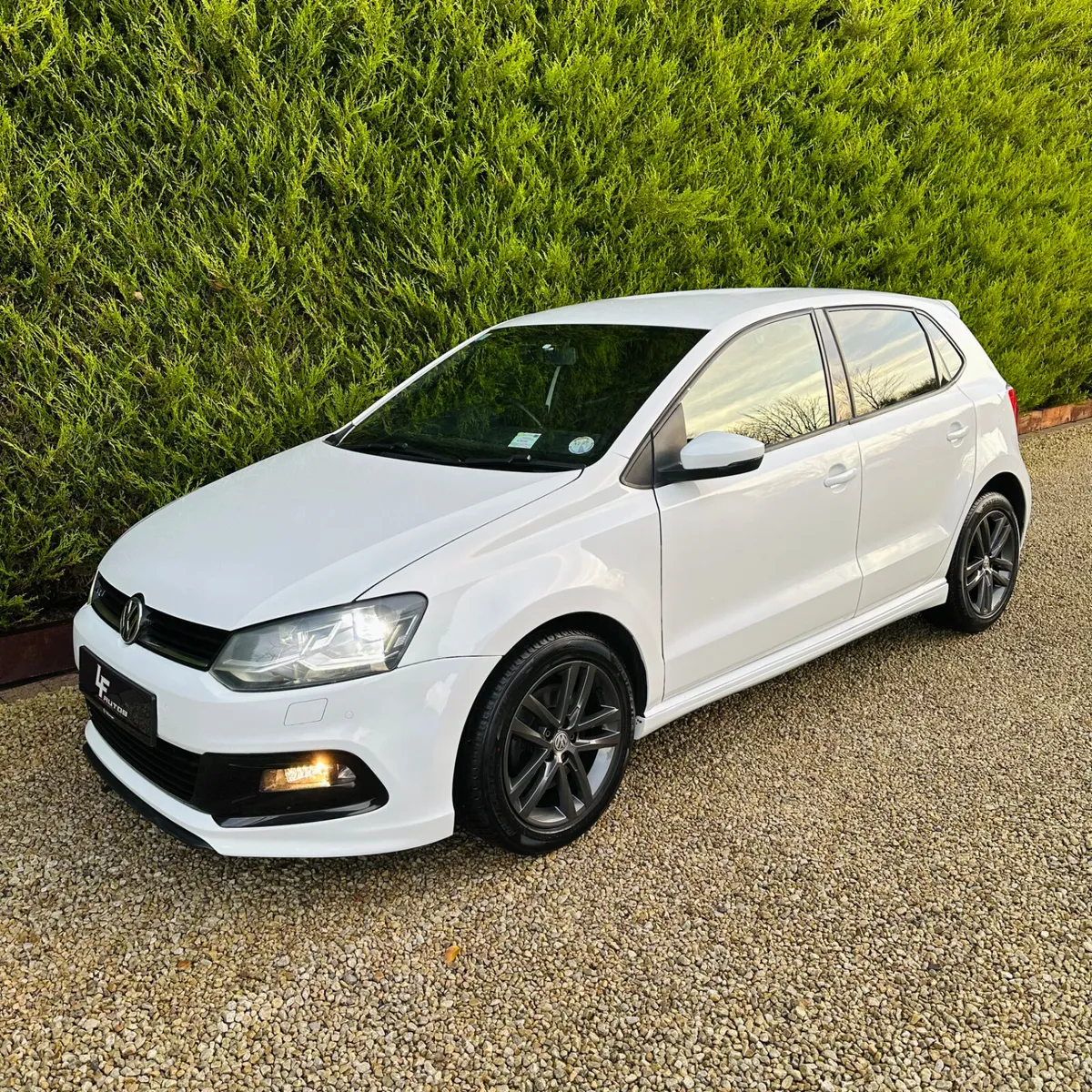2016 VOLKSWAGEN POLO R LINE - Image 2