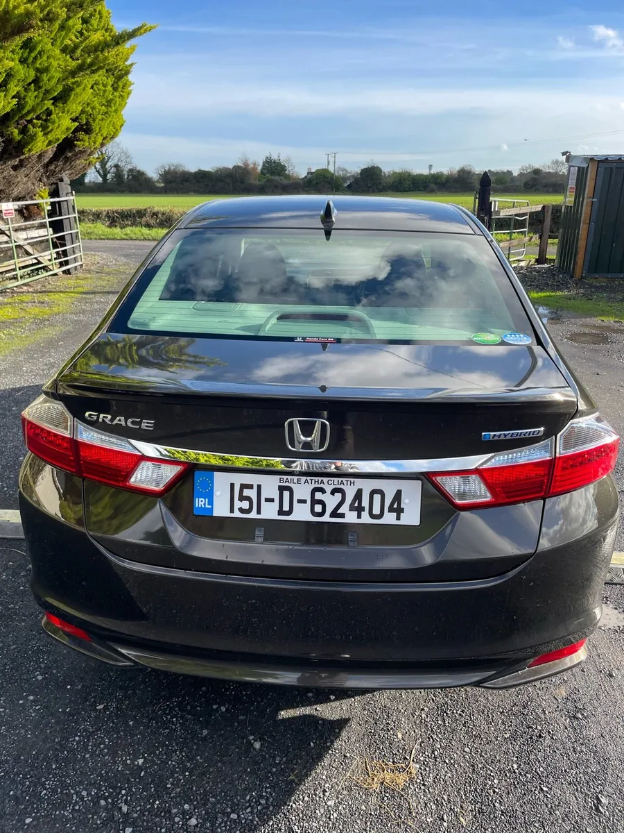 Honda Grace 1.5 Hybrid Saloon - Image 4