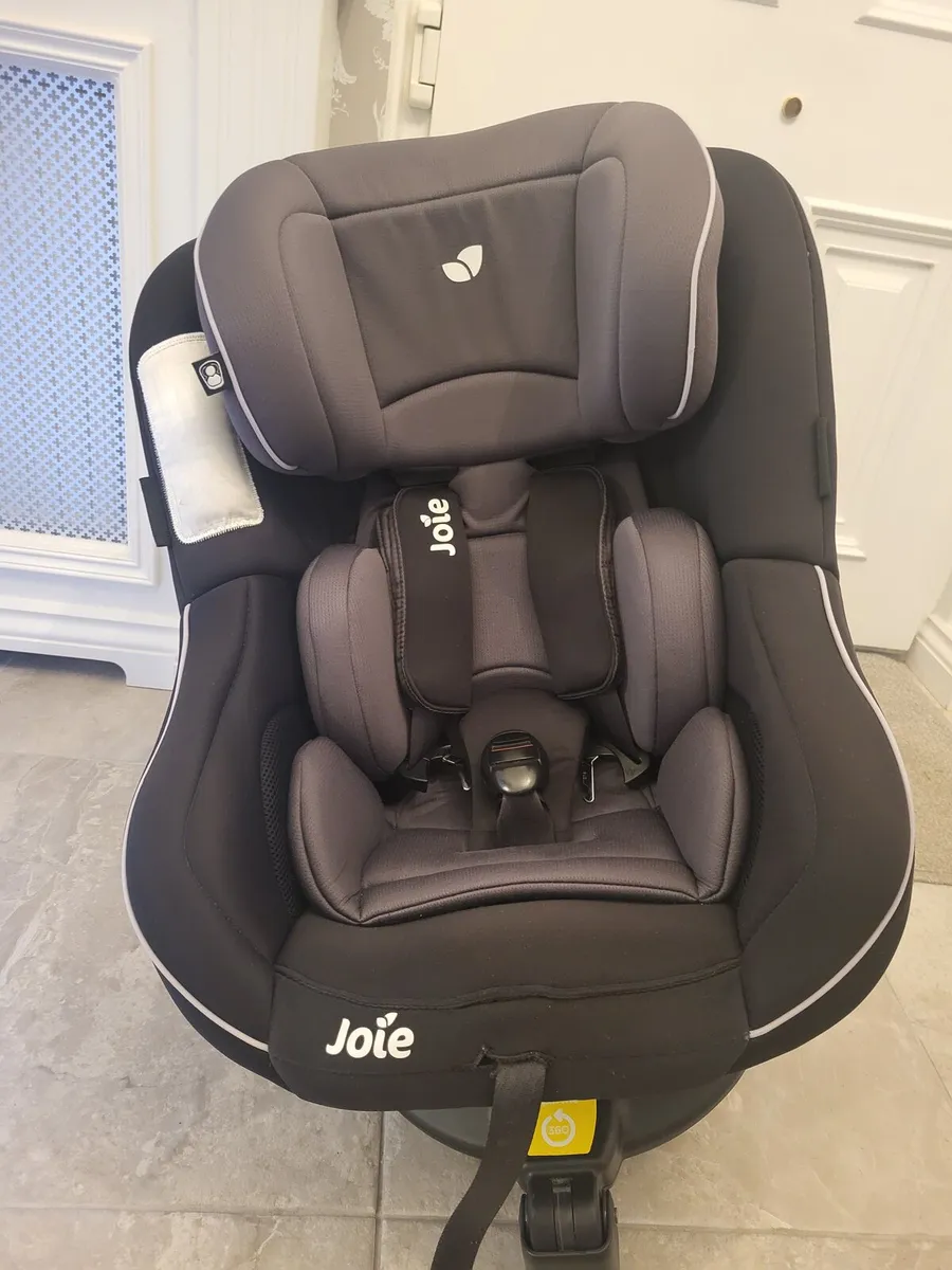 Joie car seat - Image 1