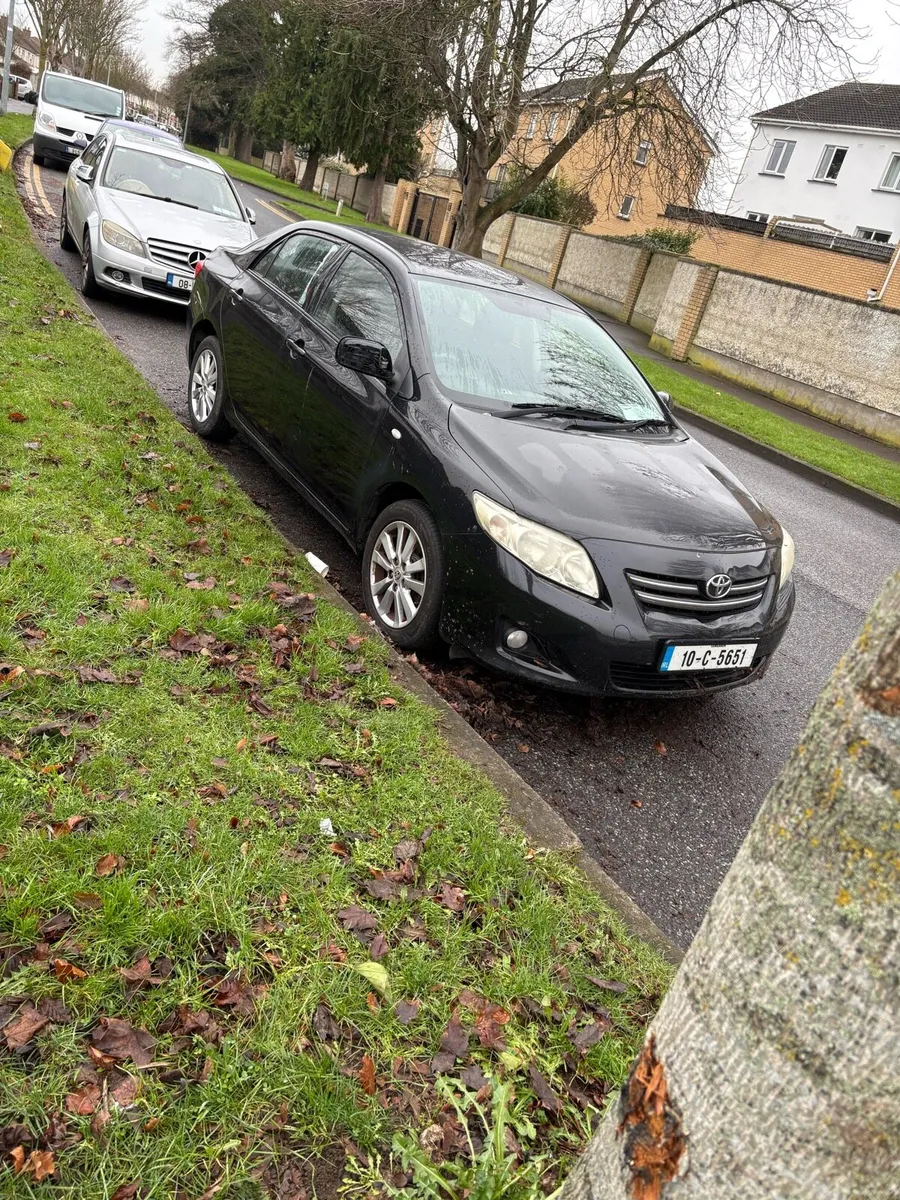 Toyota Corolla - Image 2