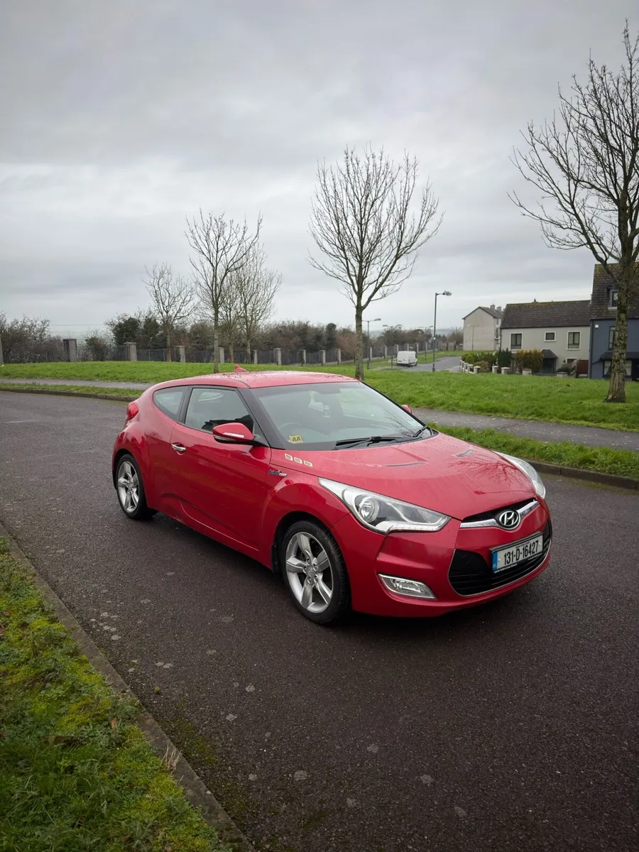 Hyundai Veloster - Image 2