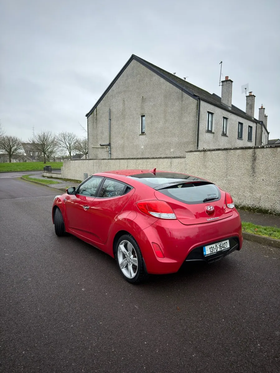 Hyundai Veloster - Image 3