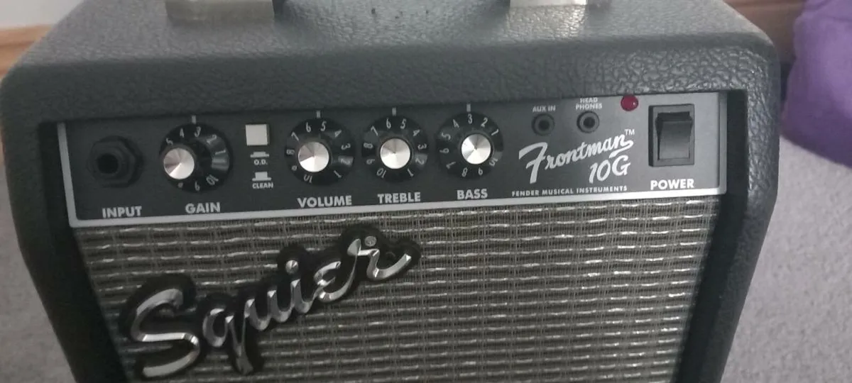 Electric Guitar Amp - Image 3