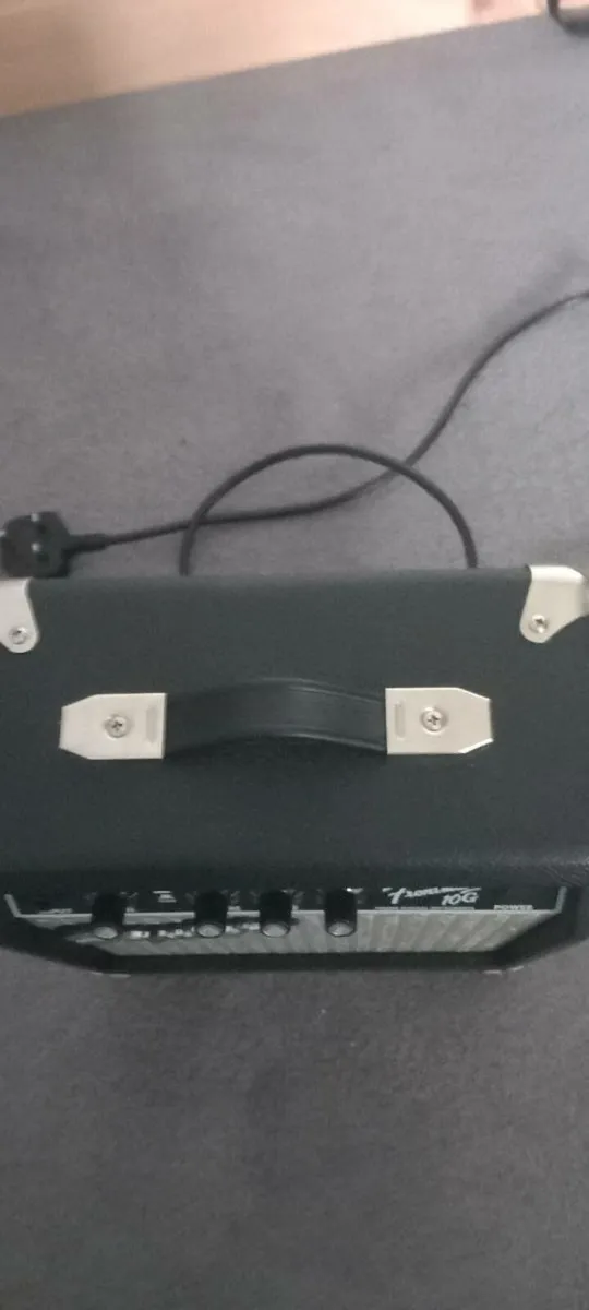 Electric Guitar Amp - Image 4