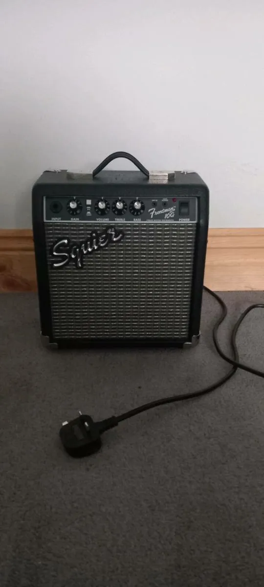 Electric Guitar Amp - Image 1