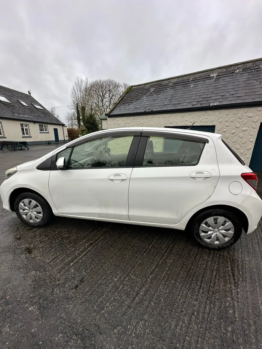 Toyota Vitz automatic 1.0 petrol - Image 4