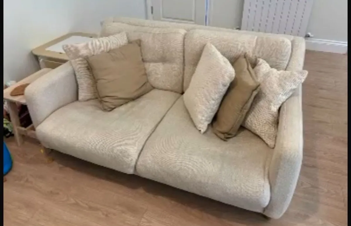 3 piece suite of furniture - Image 2