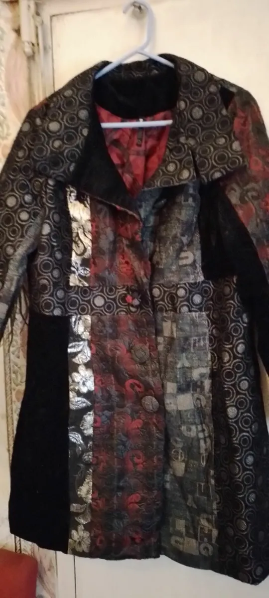 Crossdresser? Lovely coats - Image 3