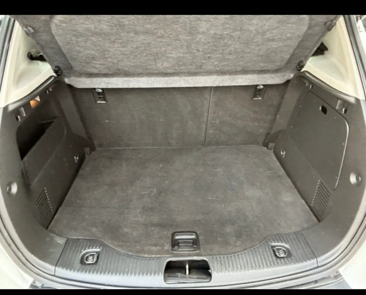 2016 Opel Mokka low Millage - Image 4