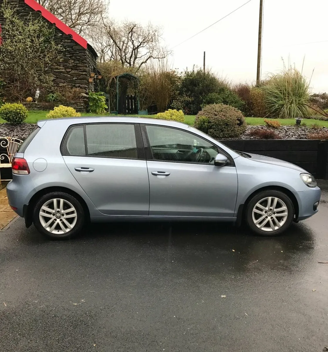 2010 VW Golf 1.6TDI. Full Service History - Image 3