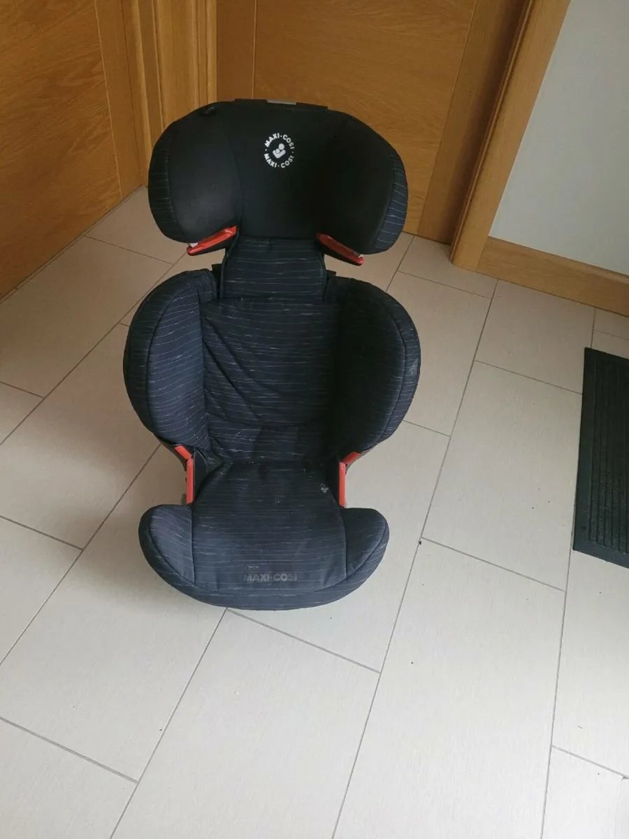 Car Seat(s) - Image 1