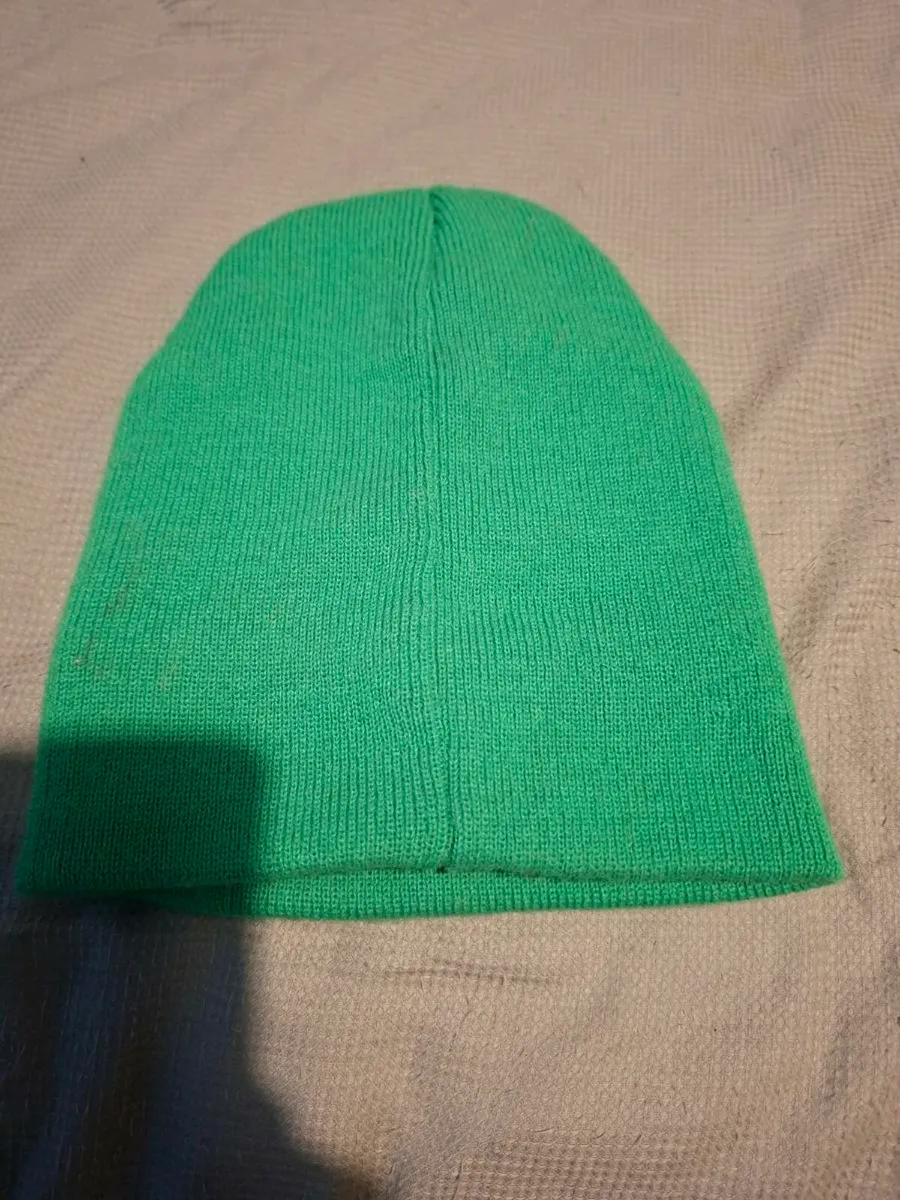 Free Hat - Image 2