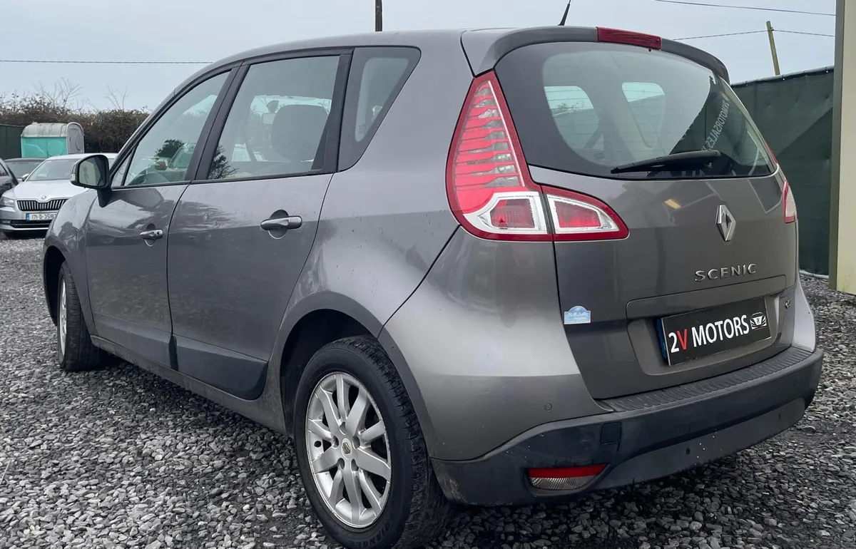 🔵 Renault Scenic 1.5 DCI DYNAMIQUE 5DR - Image 4