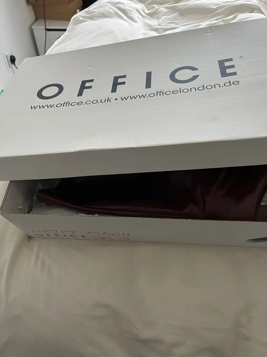 Ladies Knee Boots - Image 4