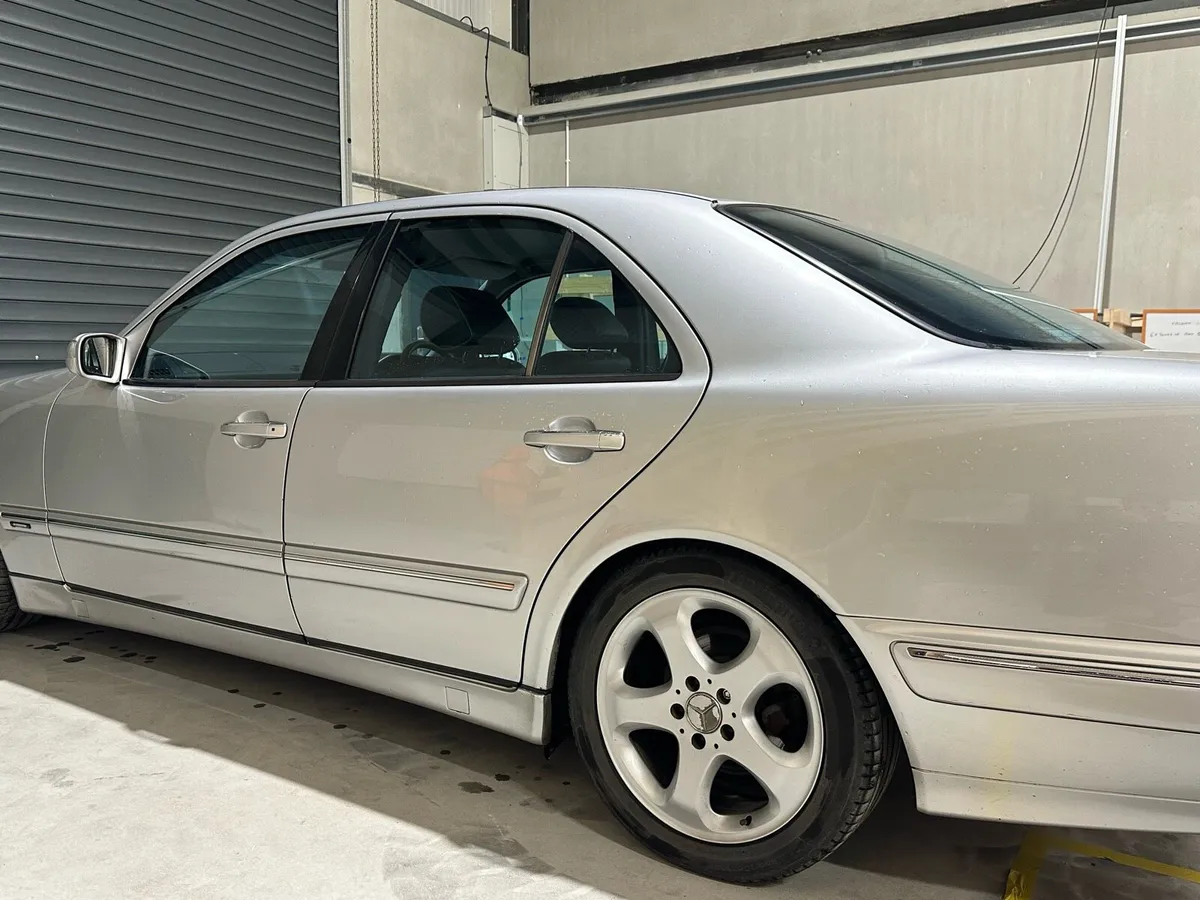 Mercedes E class - Image 1